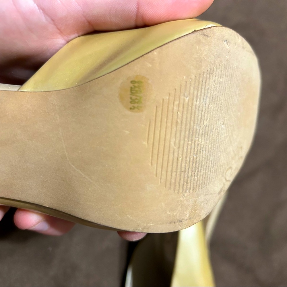 Jessica Simpson heels